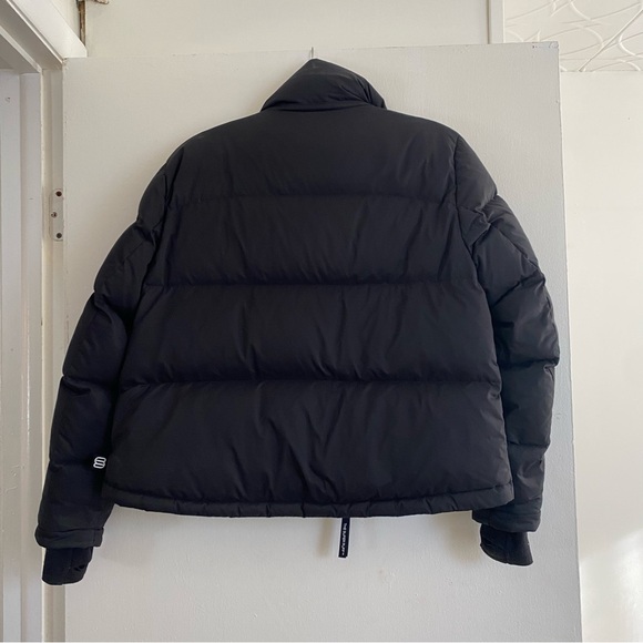 Aritzia Black The Super Puff Shorty - Picture 5 of 10